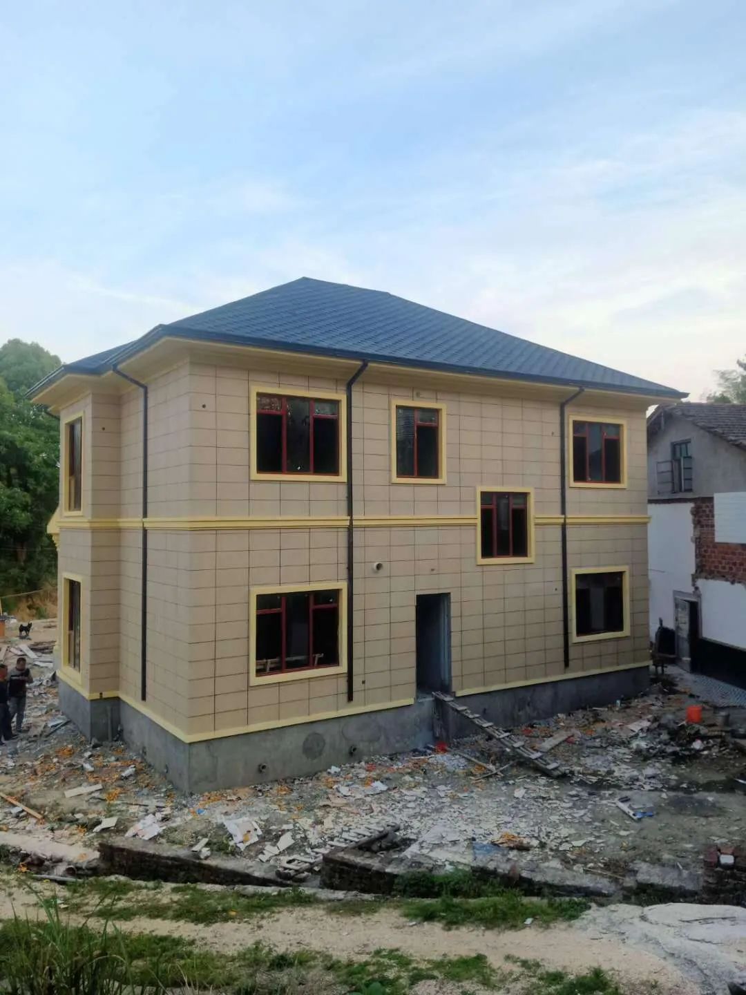 轻钢怎么横扫农村的？谢老板别墅3月建成，依山(图12)