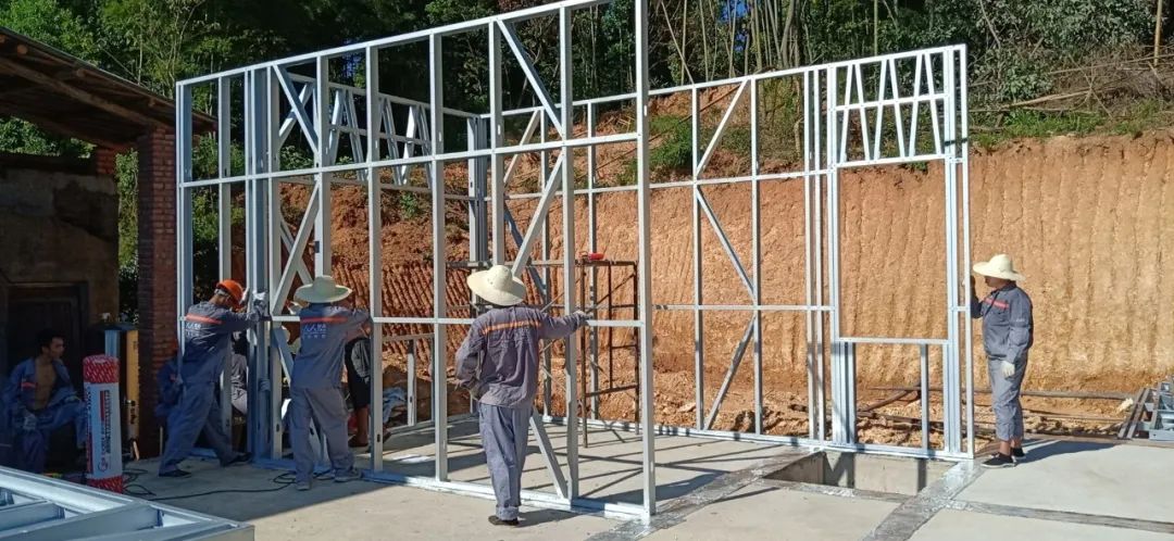 建轻钢要注意要这几点!老监工得罪同行都要说(图8) 建轻钢要注意要这几点!老监工得罪同行都要说(图8)